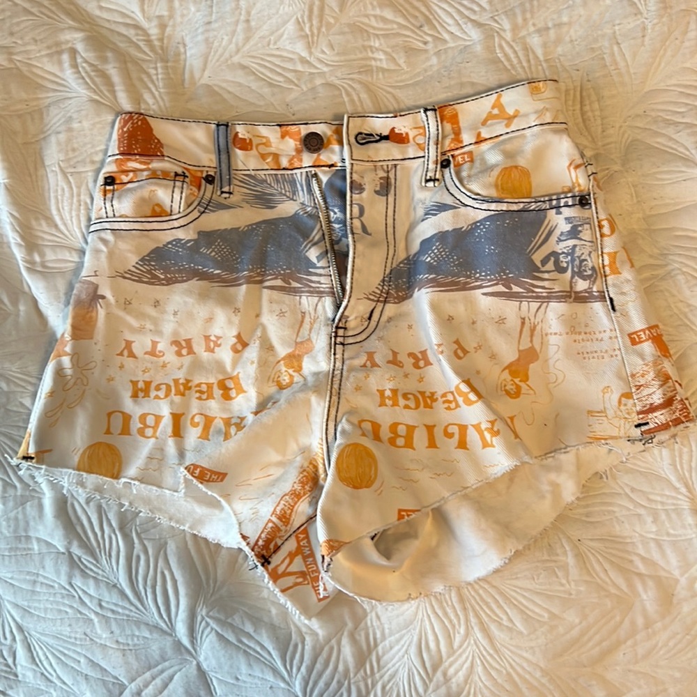 beach sunset jean shorts BDG